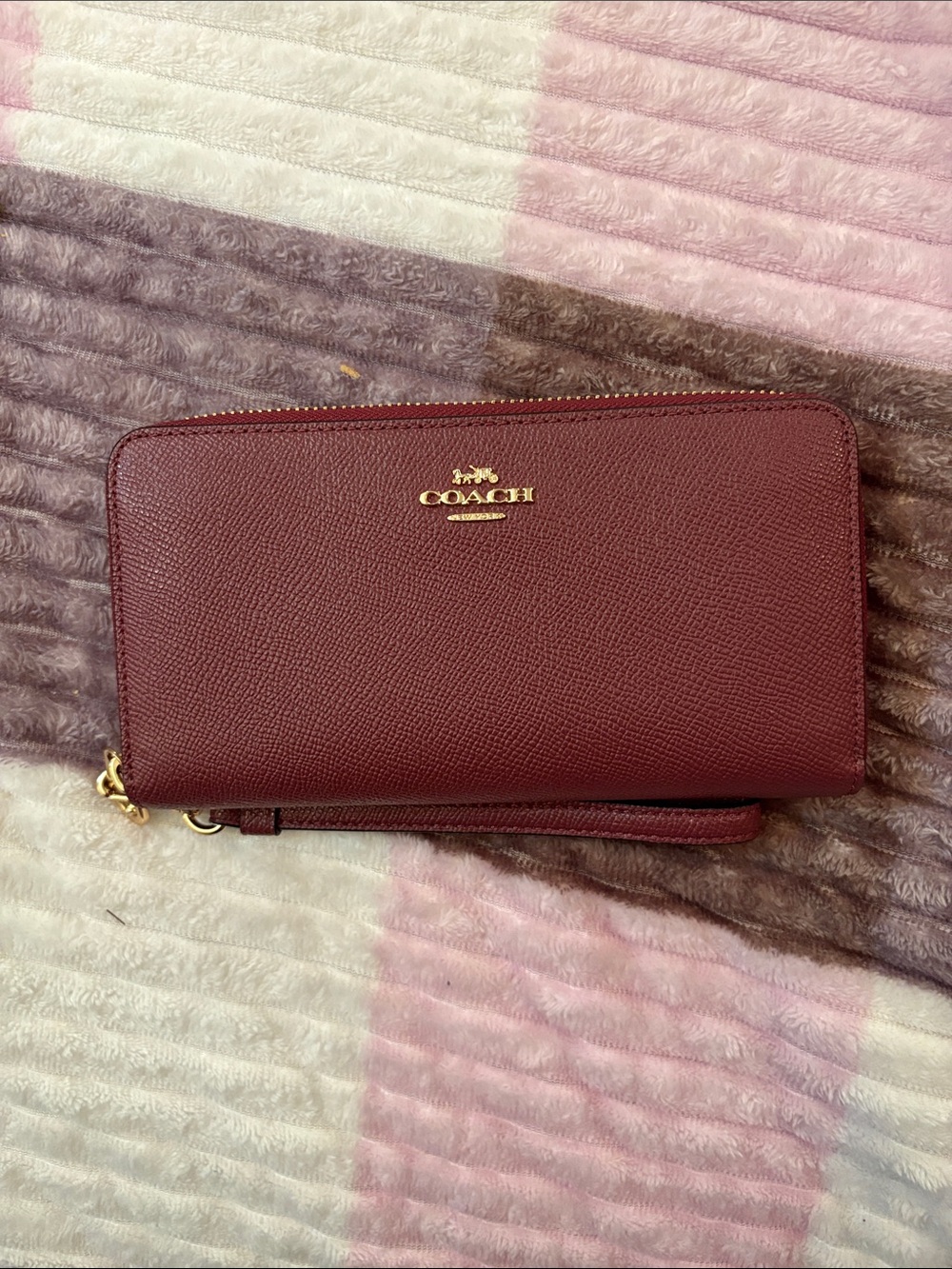 COACH Long Zip Around Wallet in Mauve